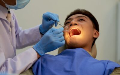 How to Tell if Your Tooth Pain Might Require Oral Surgery | Oral Surgery in Valencia